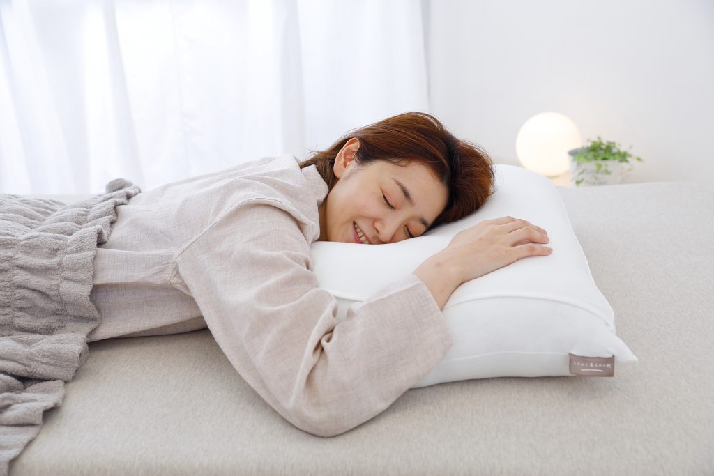 うつ伏せ寝枕